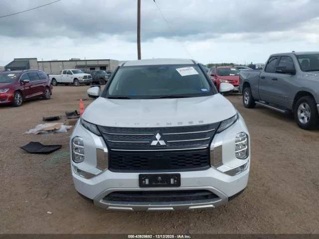 Mitsubishi Outlander SE 2.5 2WD - изображение 3