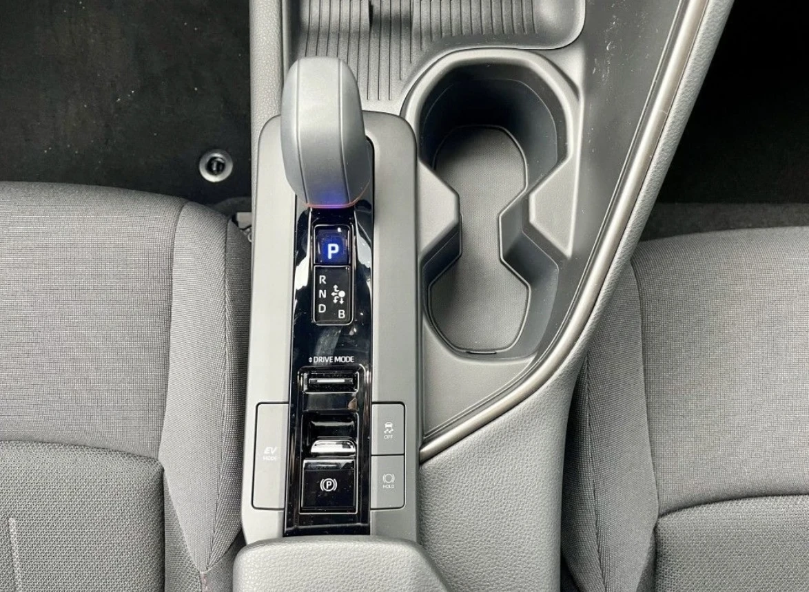 Toyota C-HR 2.0 Hybrid 197 ��.  ������� � ��������   | Mobile.bg � ����������� 15