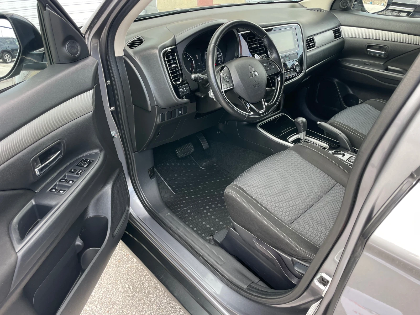 Mitsubishi Outlander 2.0 MIVEC 150..6    | Mobile.bg   10