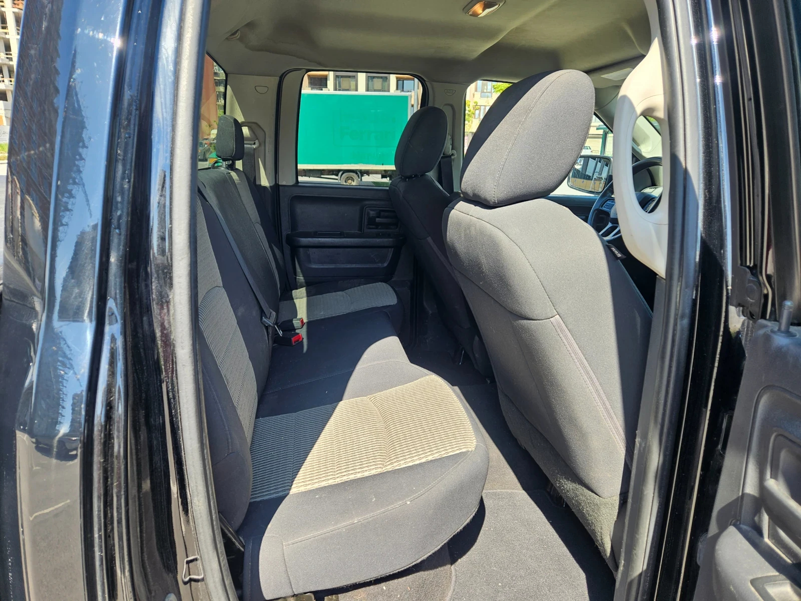 Dodge RAM 1500  5.7 Hemi 4x4, снимка 3 - Автомобили и джипове - 53496908