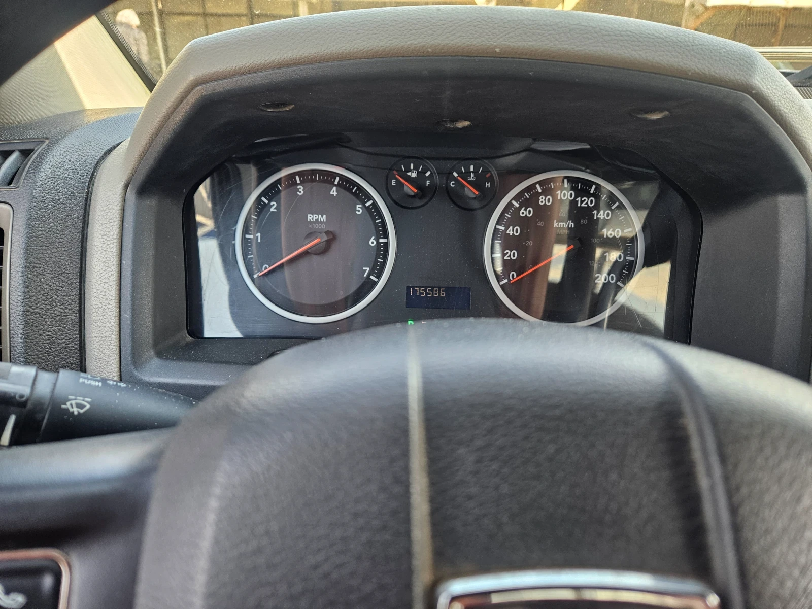 Dodge RAM 1500  5.7 Hemi 4x4, снимка 13 - Автомобили и джипове - 53496908