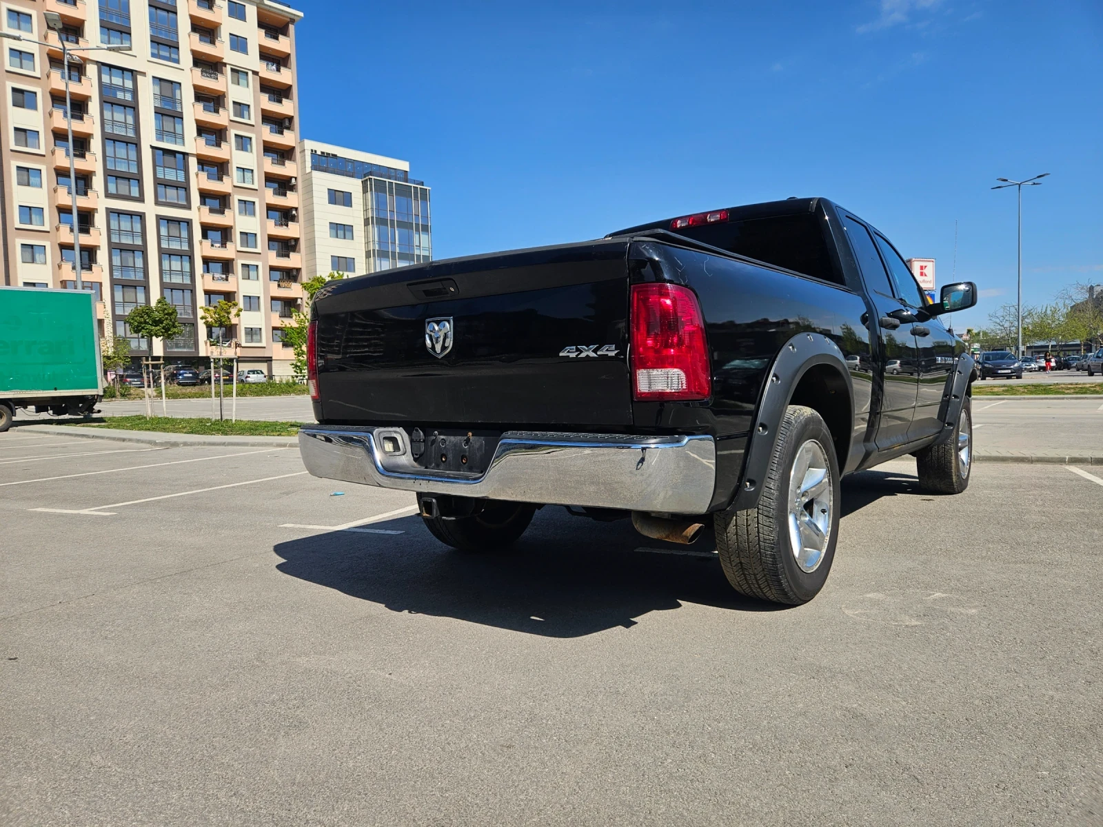 Dodge RAM 1500  5.7 Hemi 4x4, снимка 8 - Автомобили и джипове - 53496908