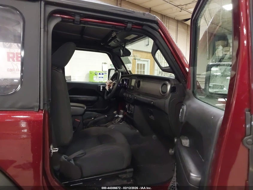 Jeep Wrangler 2.0l Sport 4X4, снимка 5 - Автомобили и джипове - 53885493