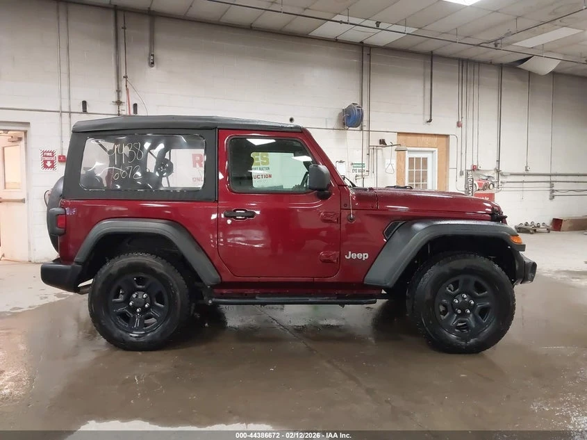 Jeep Wrangler 2.0l Sport 4X4, снимка 13 - Автомобили и джипове - 53885493