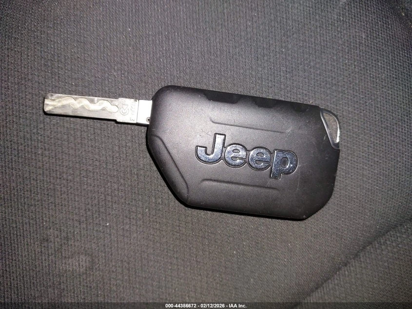 Jeep Wrangler 2.0l Sport 4X4, снимка 11 - Автомобили и джипове - 53885493