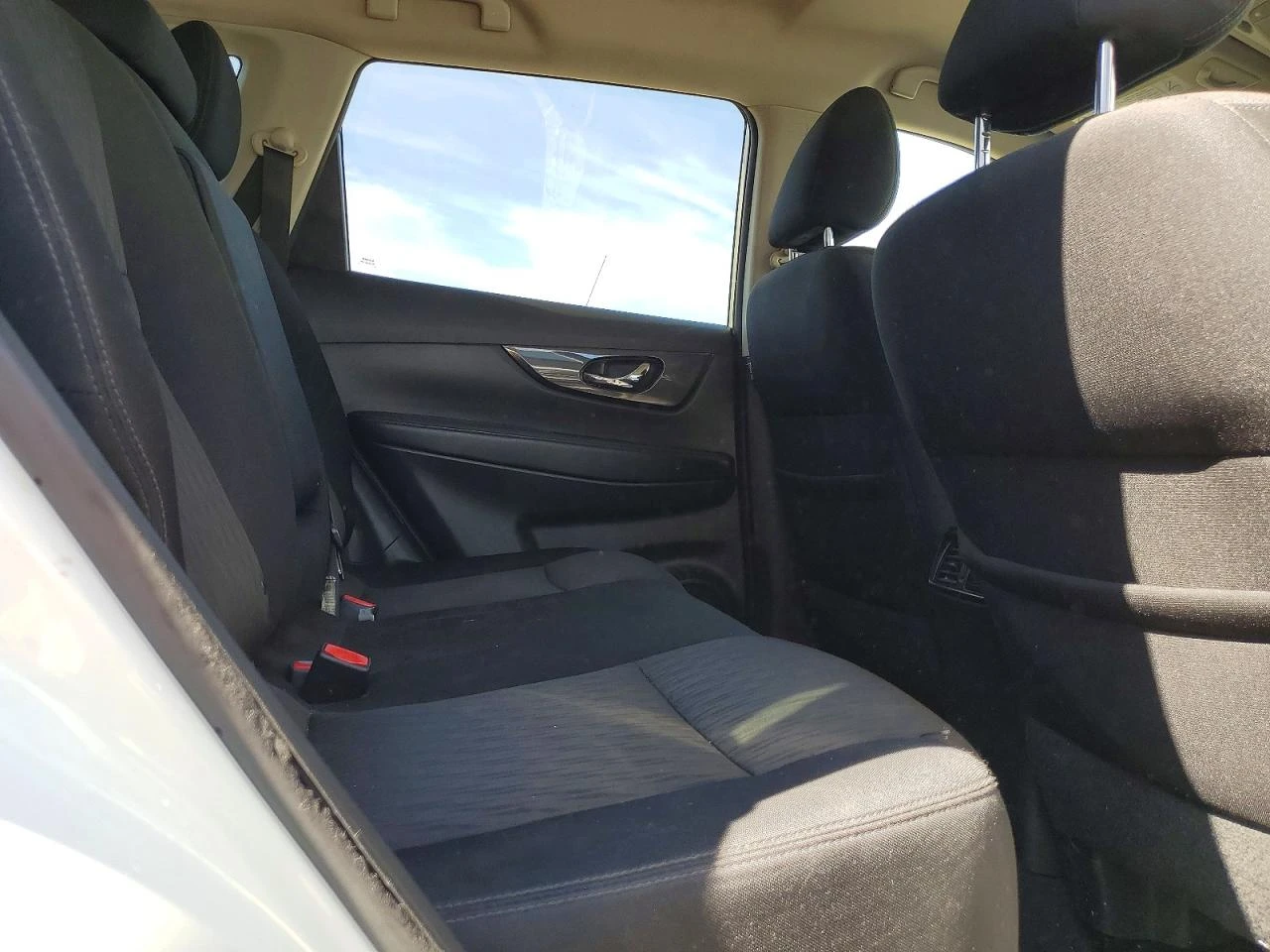 Nissan Rogue HYBRID SV, снимка 8 - Автомобили и джипове - 53909949