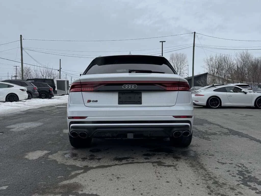 Audi SQ8 CARFAX , снимка 5 - Автомобили и джипове - 54056369