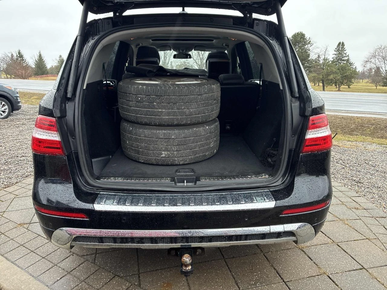 Mercedes-Benz ML 350 d* AMG* LED* 360* Harman* Панорама* Подгр* 2 чифт, снимка 13 - Автомобили и джипове - 54390104