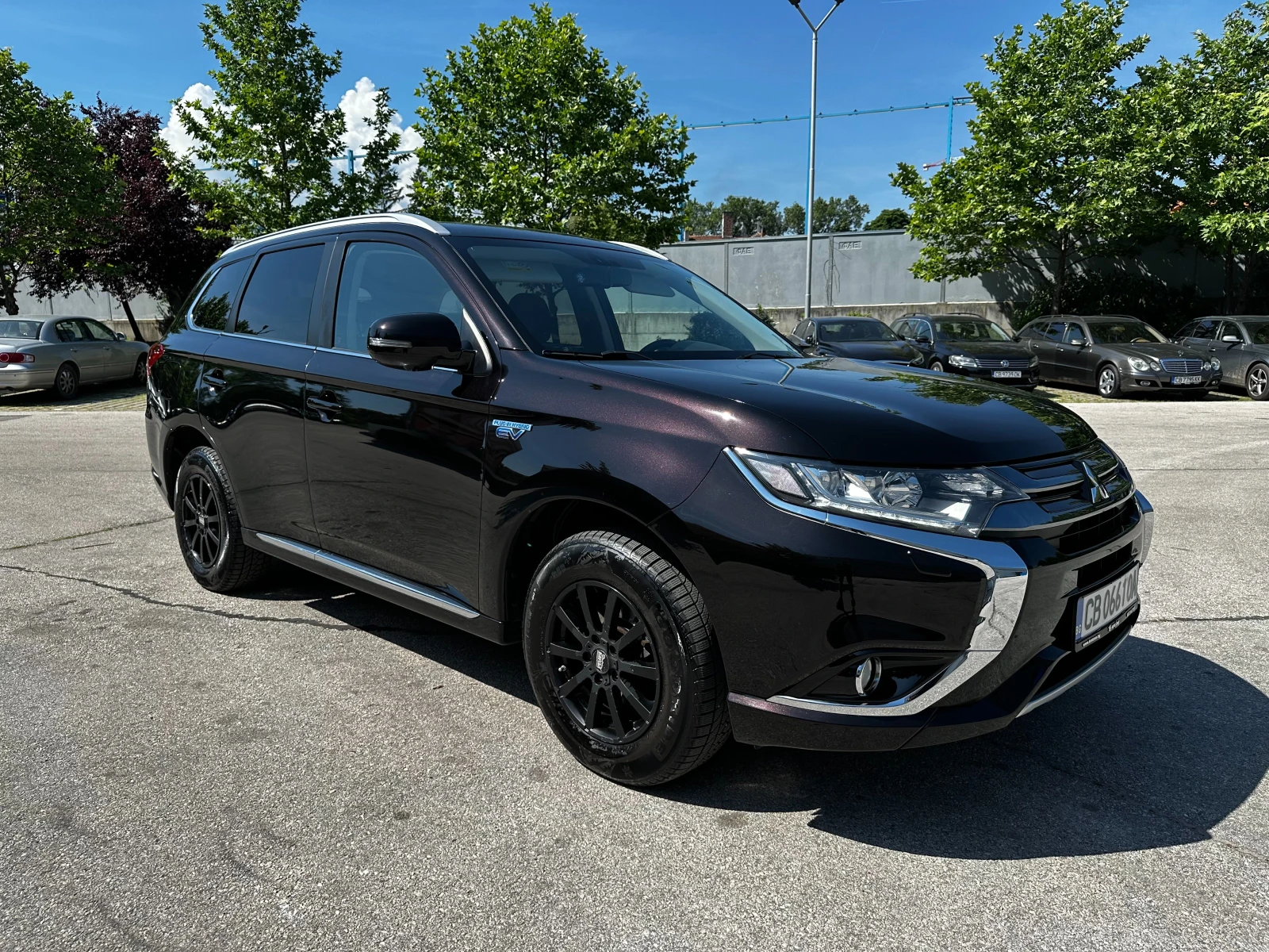 Mitsubishi Outlander, снимка 6 - Автомобили и джипове - 54869197
