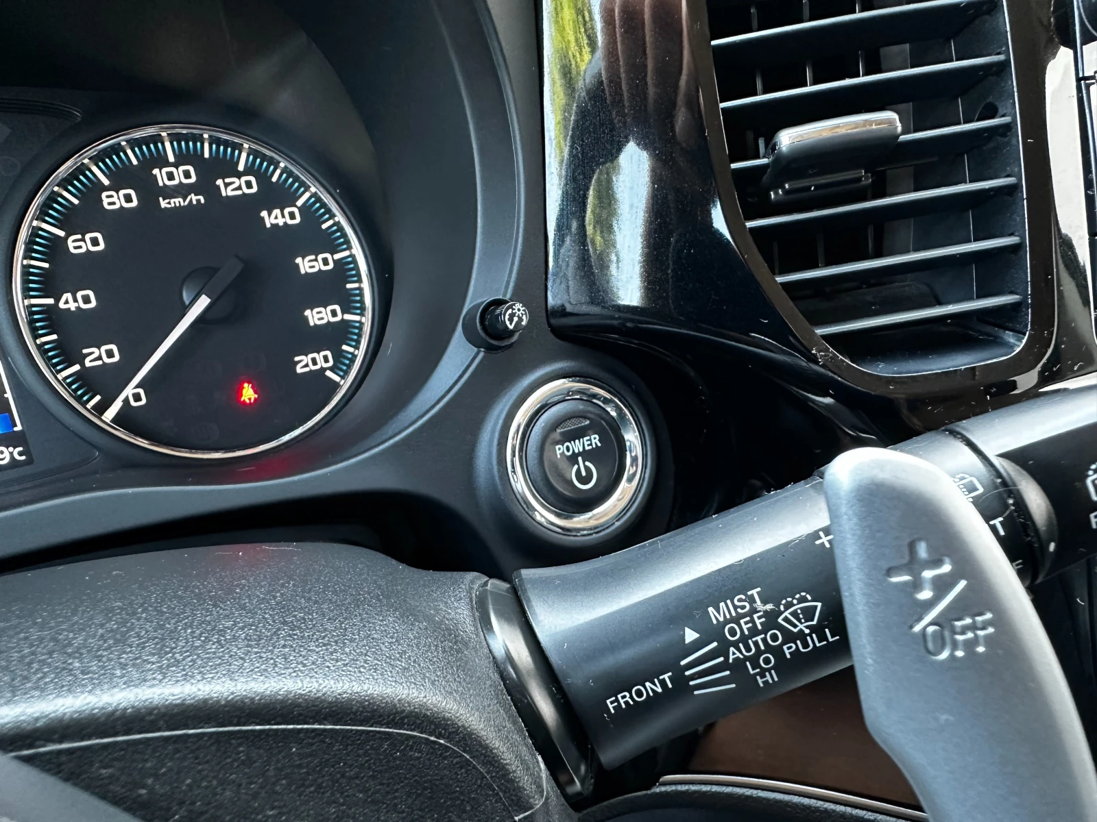 Mitsubishi Outlander, снимка 15 - Автомобили и джипове - 54869197