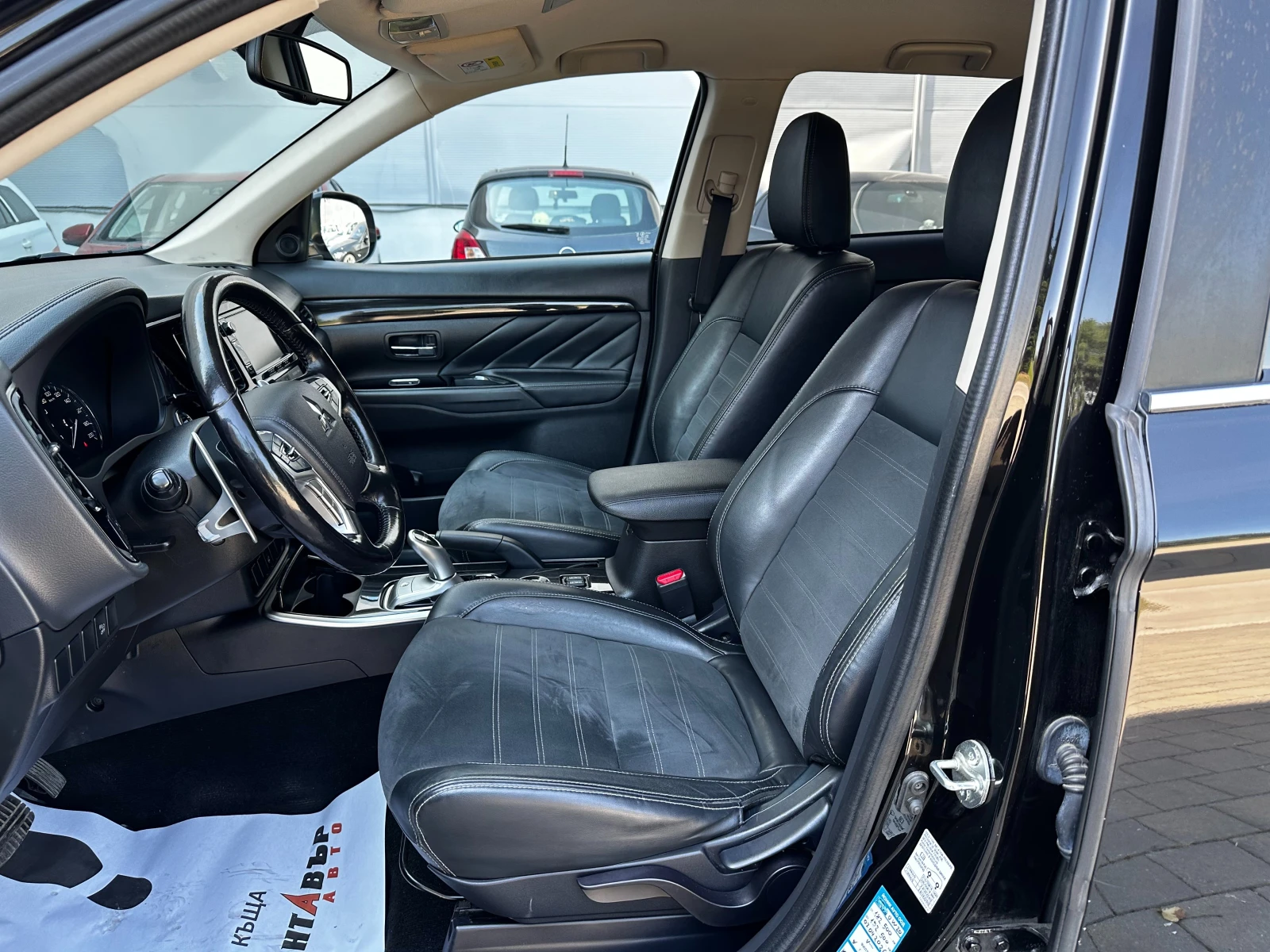 Mitsubishi Outlander, снимка 8 - Автомобили и джипове - 54869197