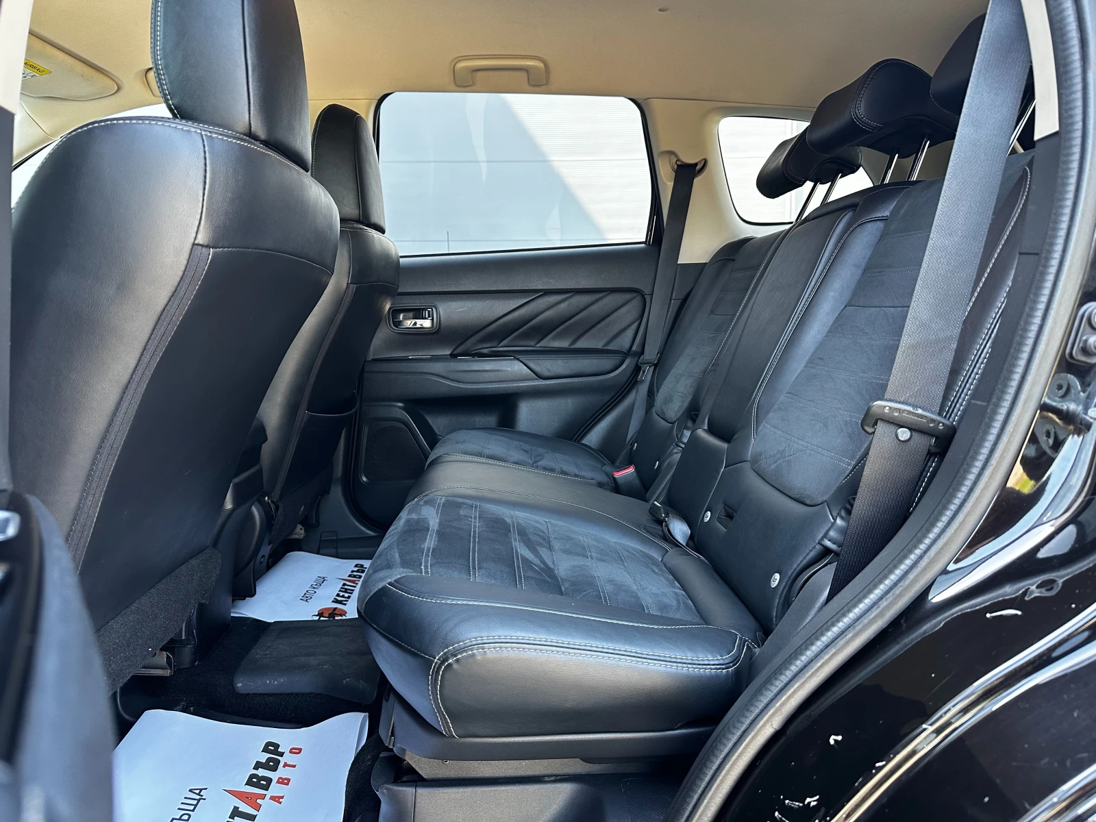 Mitsubishi Outlander, снимка 9 - Автомобили и джипове - 54869197