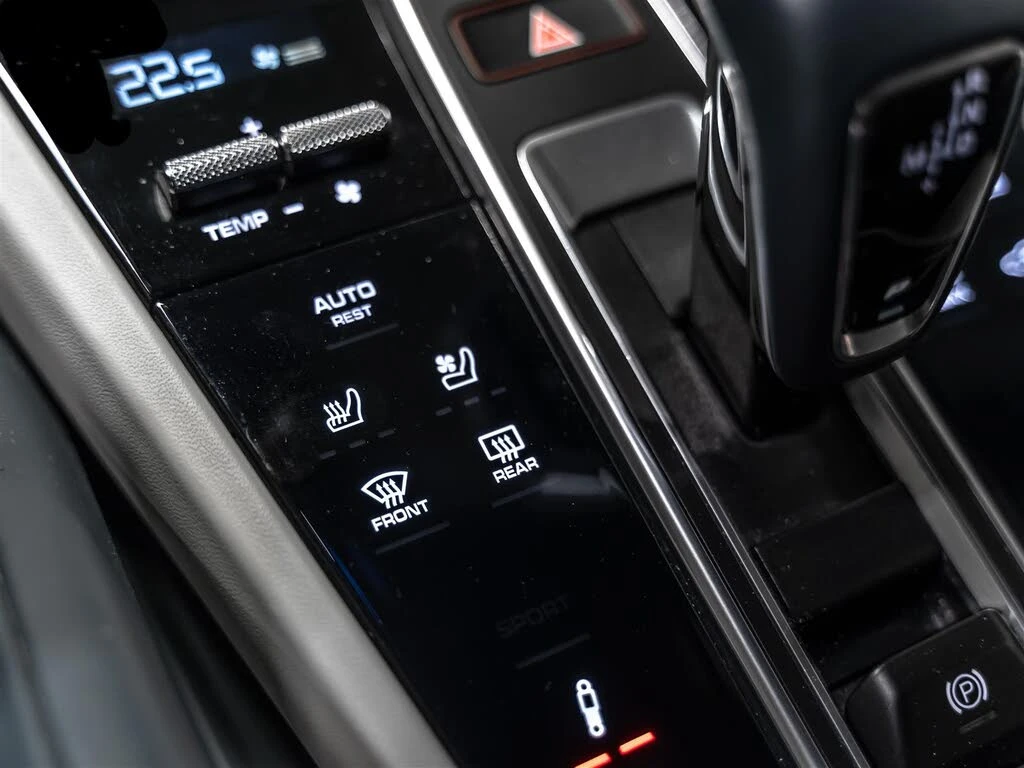 Porsche Cayenne GTS COUPE | CHRONO PKG | PREMIUM PLUS, снимка 16 - Автомобили и джипове - 54873675