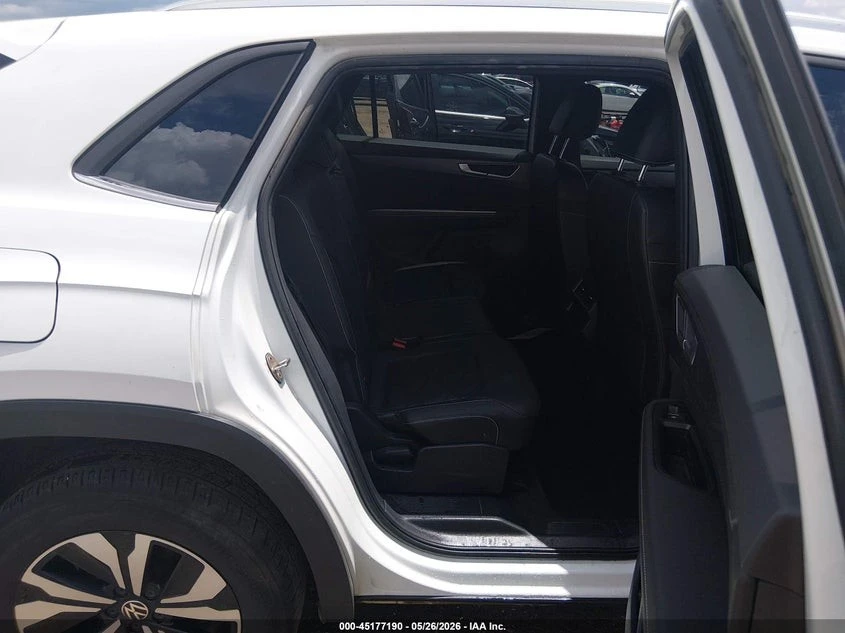 VW Atlas CROSS SPORT* ПОДГРЕВ* KEYLESS* KAMERA, снимка 8 - Автомобили и джипове - 55533484