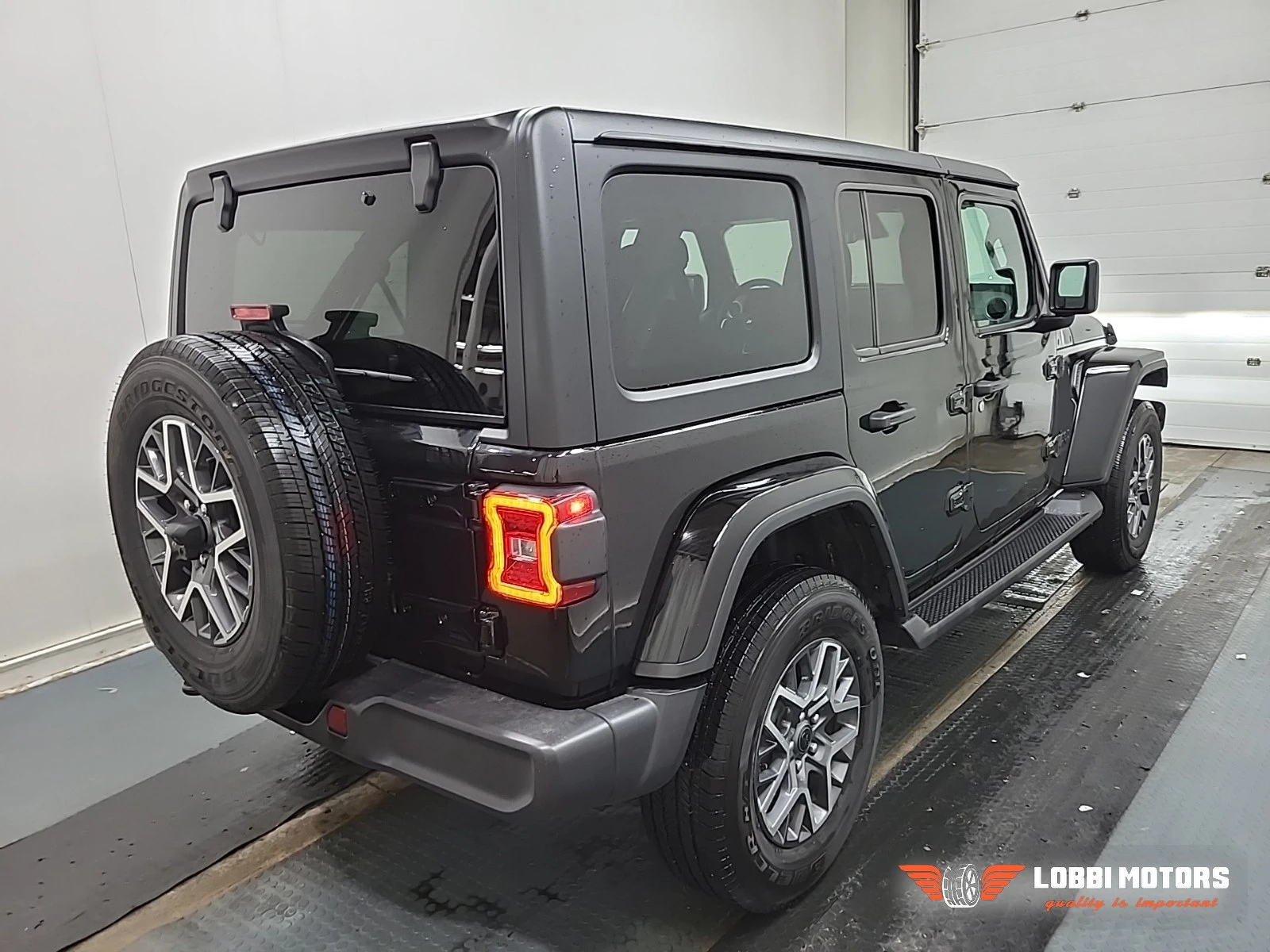 Jeep Wrangler, снимка 3 - Автомобили и джипове - 56102657