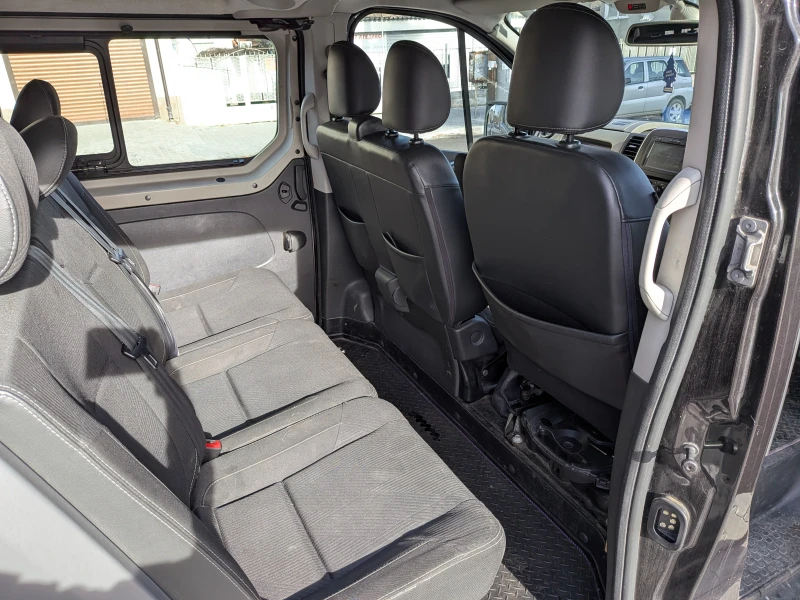 Renault Trafic RHD, снимка 10 - Бусове и автобуси - 52954489