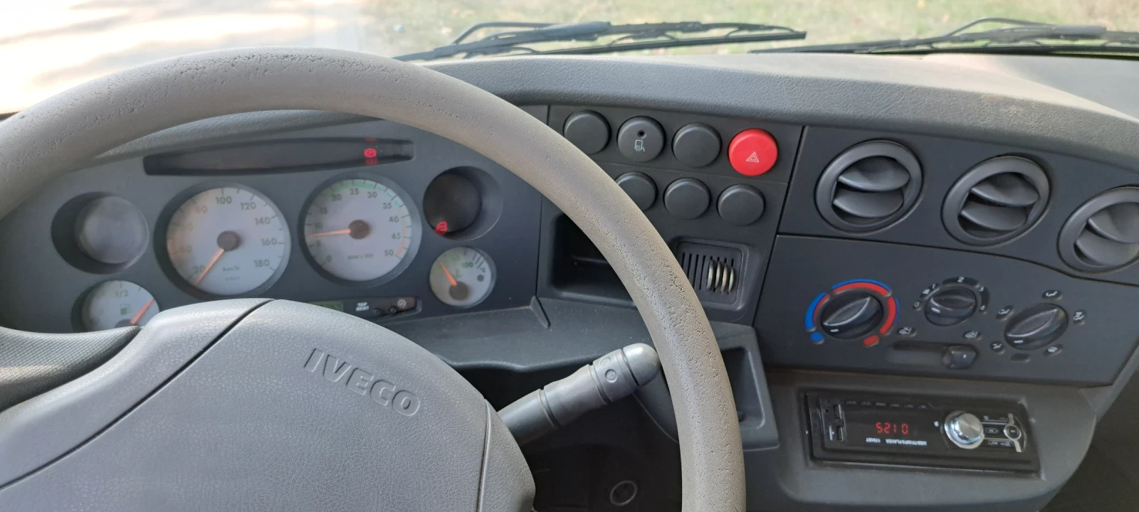 Iveco 35c11 Перфектно състояние напълно обслужен! - изображение 7