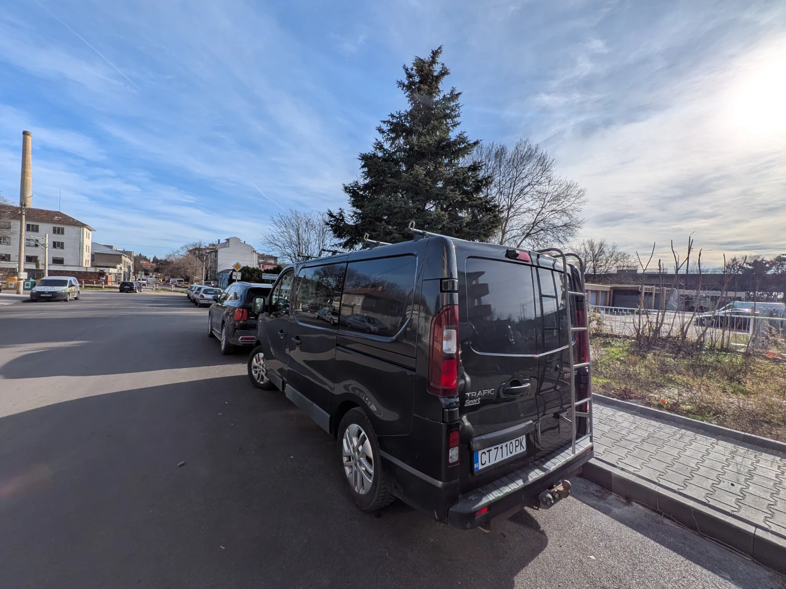 Renault Trafic RHD - изображение 4