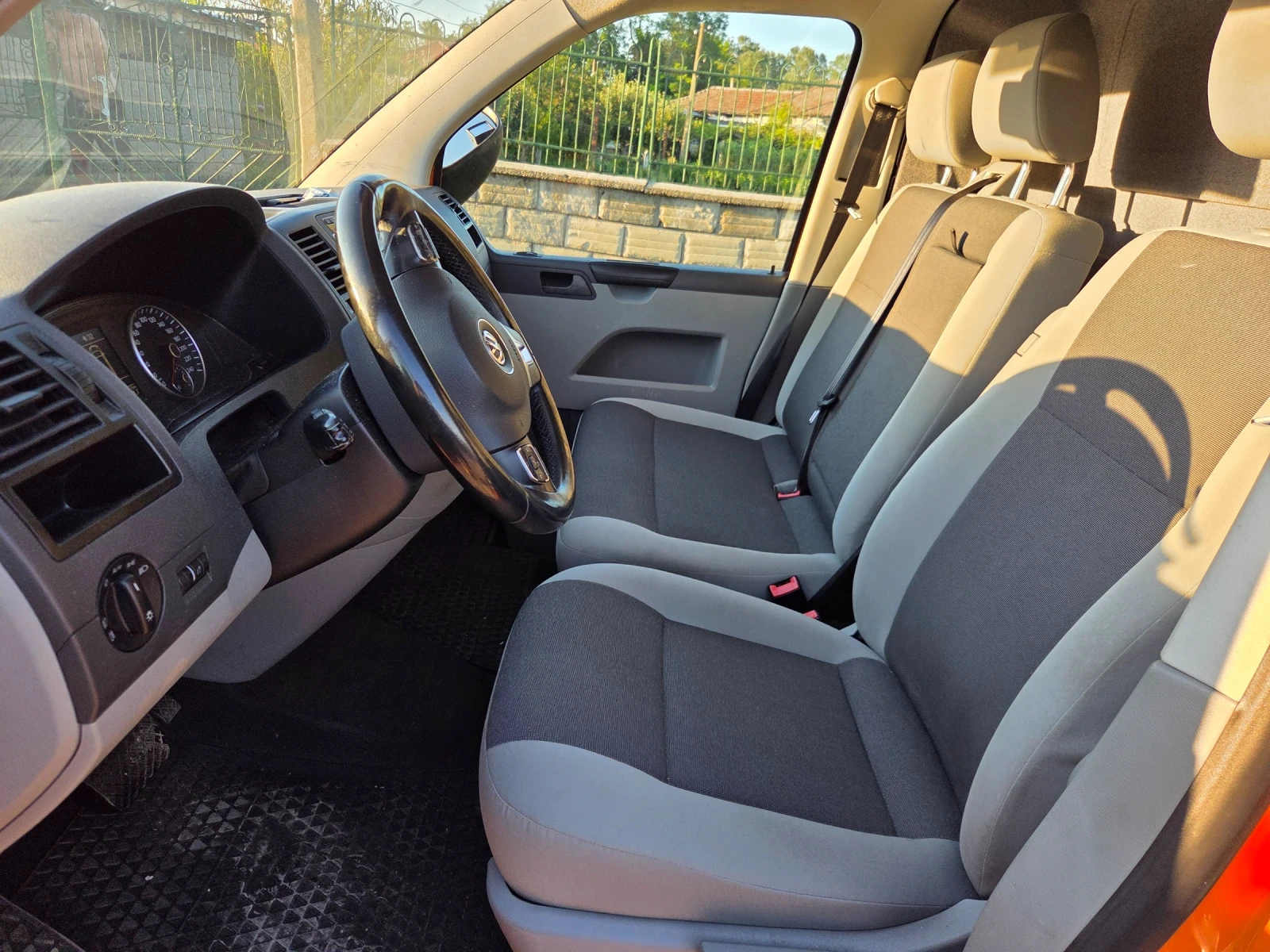 VW Transporter 2.0 TDI 180KS AUTOMT, снимка 12 - Бусове и автобуси - 55950816