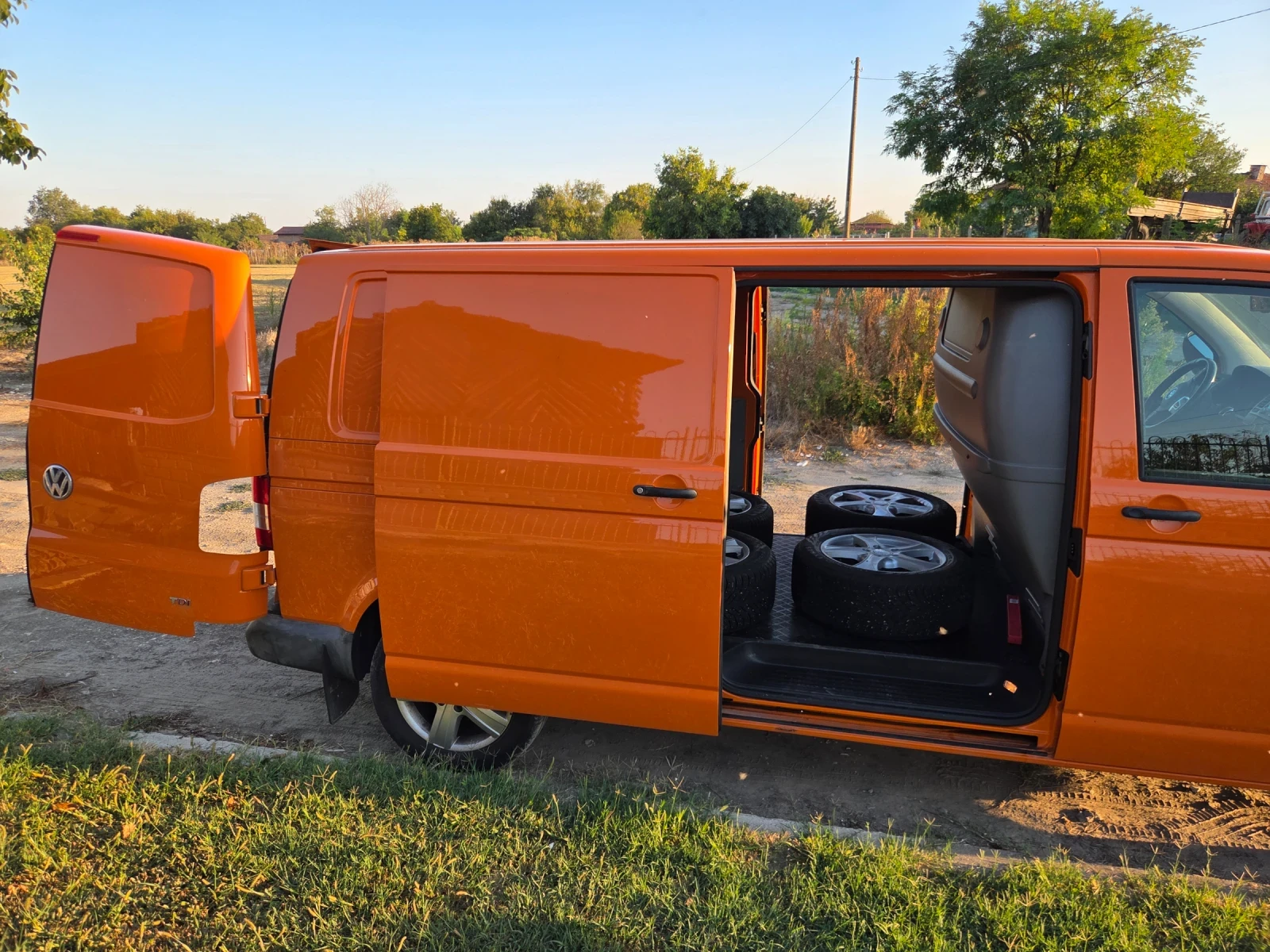 VW Transporter 2.0 TDI 180KS AUTOMT, снимка 10 - Бусове и автобуси - 55950816