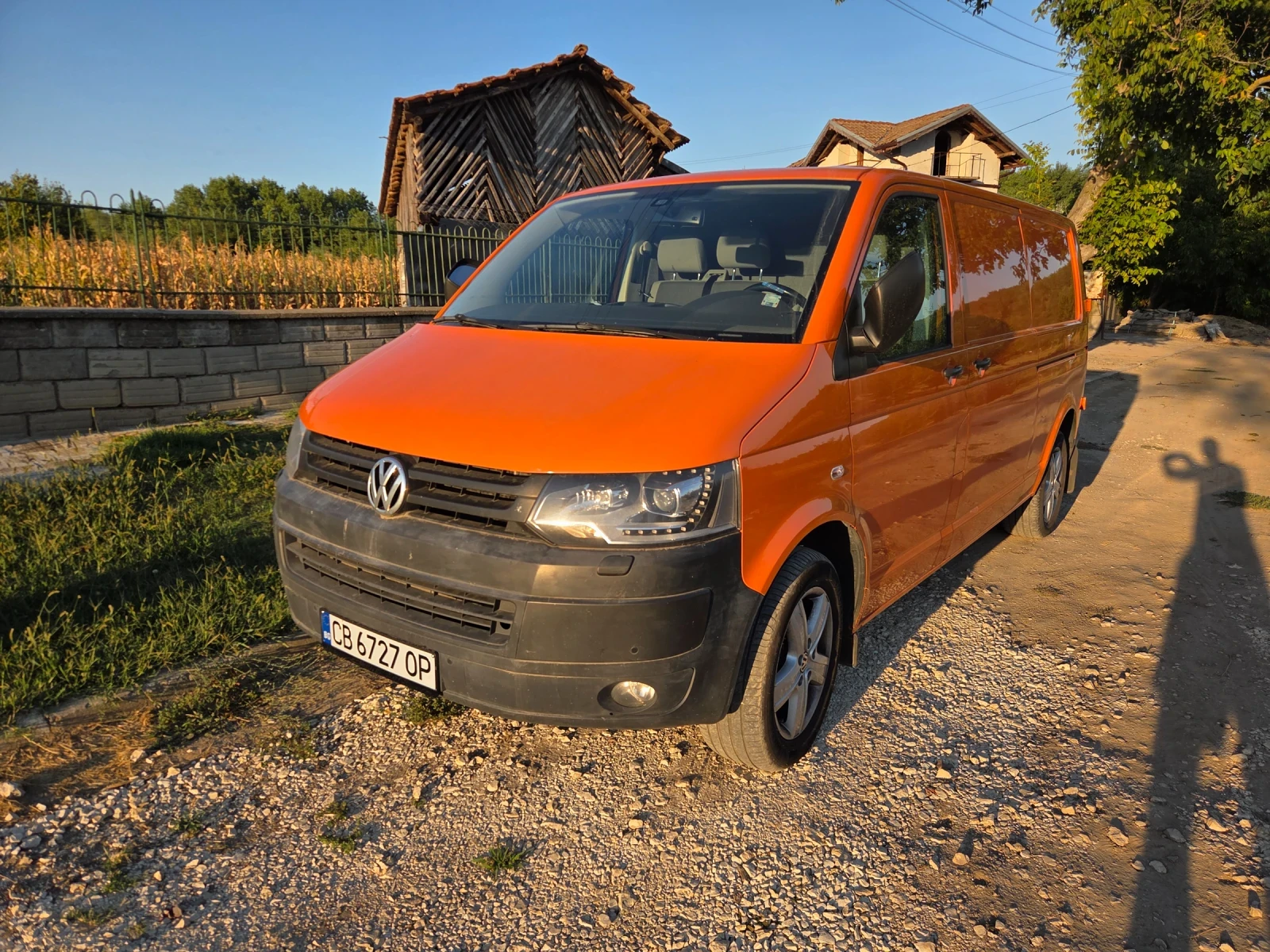 VW Transporter 2.0 TDI 180KS AUTOMT, снимка 2 - Бусове и автобуси - 55950816