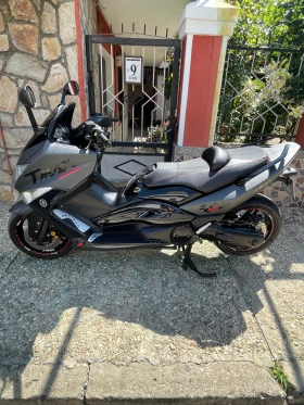  Yamaha T-max