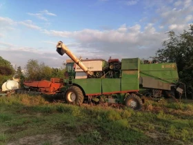 Комбайн Fortschritt 516B, снимка 1