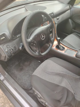 Mercedes-Benz C 200, снимка 16