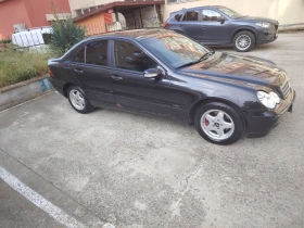 Mercedes-Benz C 200, снимка 10