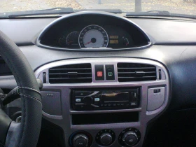 Hyundai Matrix 1.6-газ бензин Климатик - 90 коня , снимка 12