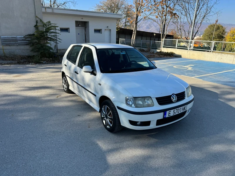 VW Polo, снимка 2 - Автомобили и джипове - 48016329