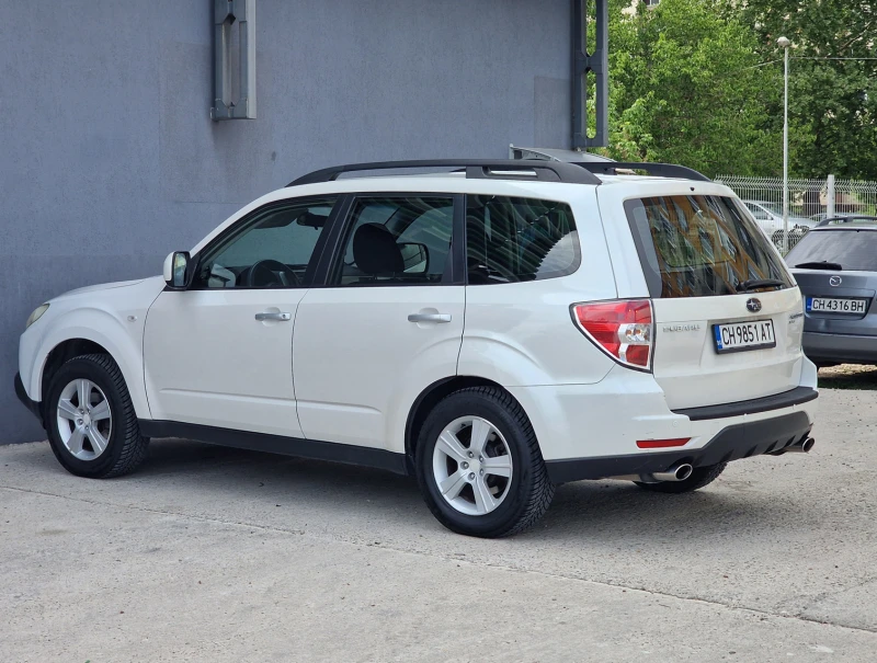 Subaru Forester 2.0 АВТОМАТИК LPG, снимка 6 - Автомобили и джипове - 50479541