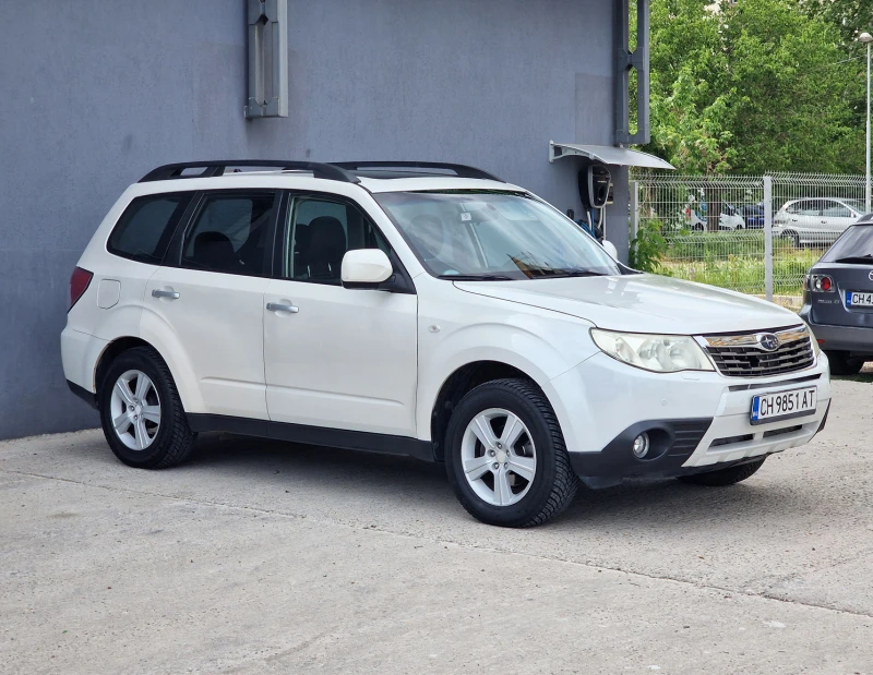 Subaru Forester 2.0 АВТОМАТИК LPG, снимка 2 - Автомобили и джипове - 50479541