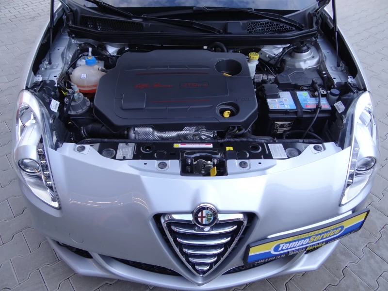 Alfa Romeo Giulietta 2.0jtd-170k.c. / 50 хил.км!!! /Автоматик/Euro-5B/, снимка 16 - Автомобили и джипове - 52282150