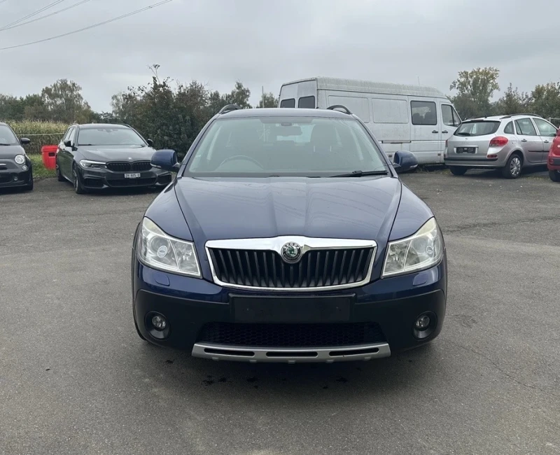 Skoda Octavia Scout 4x4, снимка 2 - Автомобили и джипове - 52873972