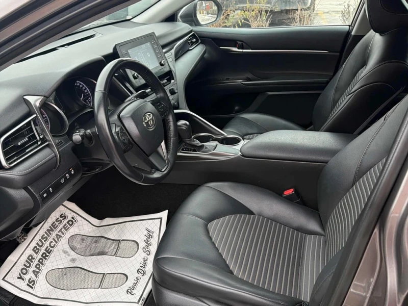 Toyota Camry * SE * CARFAX * ДВА КЛЮЧА* ПОДГРЕВ* , снимка 5 - Автомобили и джипове - 53411753