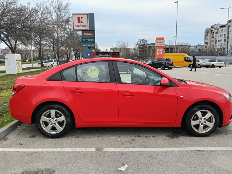 Chevrolet Cruze 1.6 113 к.с., снимка 4 - Автомобили и джипове - 53477757