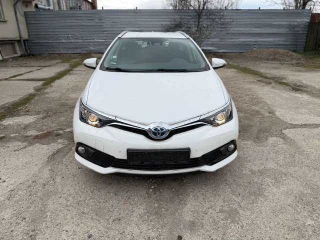 Toyota Auris 1.8 HYBRID | Mobile.bg � ����������� 8