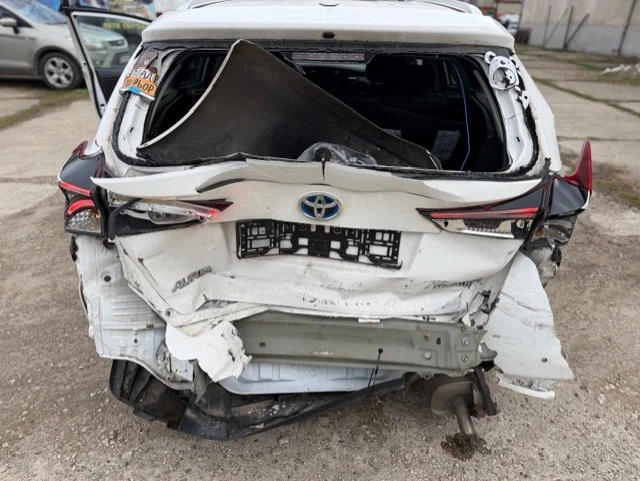 Toyota Auris 1.8 HYBRID | Mobile.bg � ����������� 4