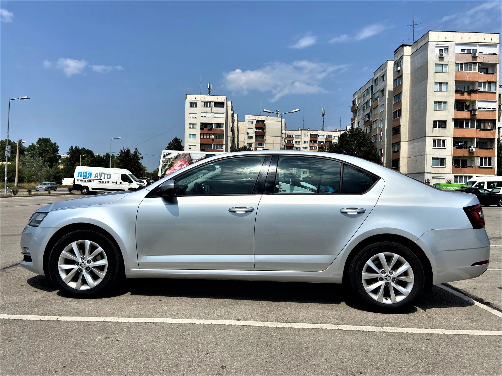 Skoda Octavia 1.6 TDI STYLE - изображение 7