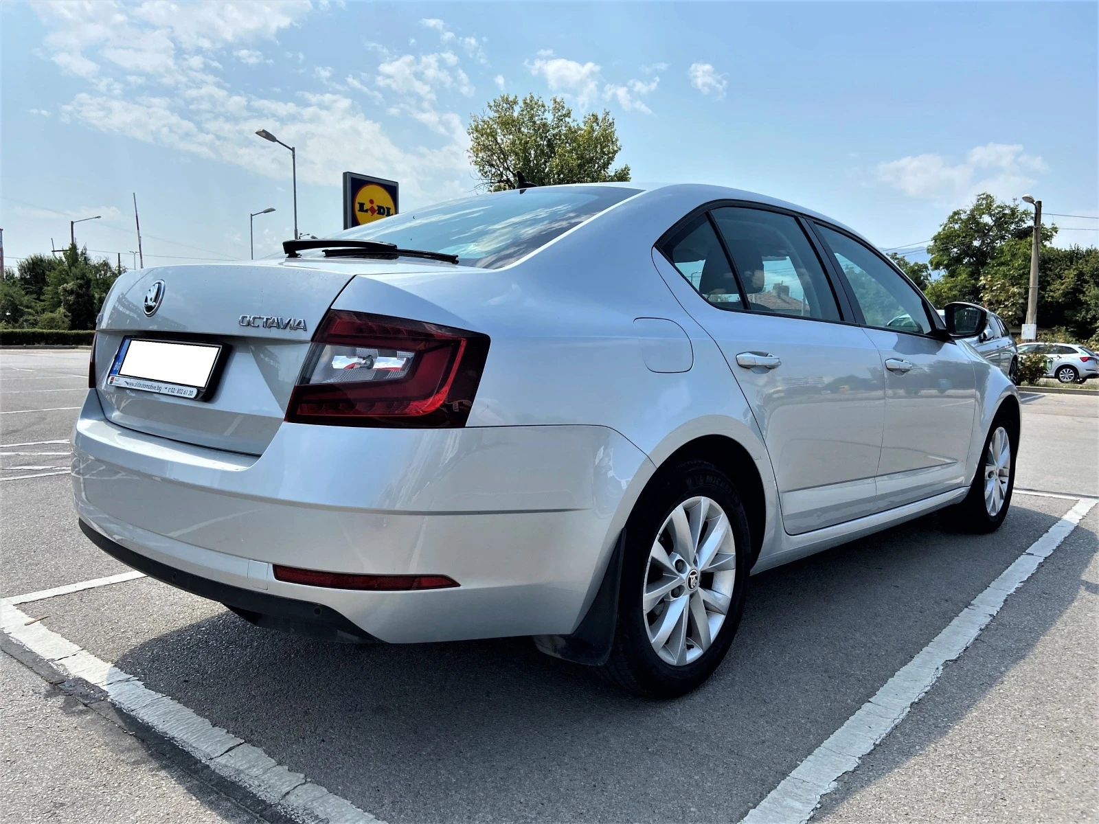 Skoda Octavia 1.6 TDI STYLE - изображение 5