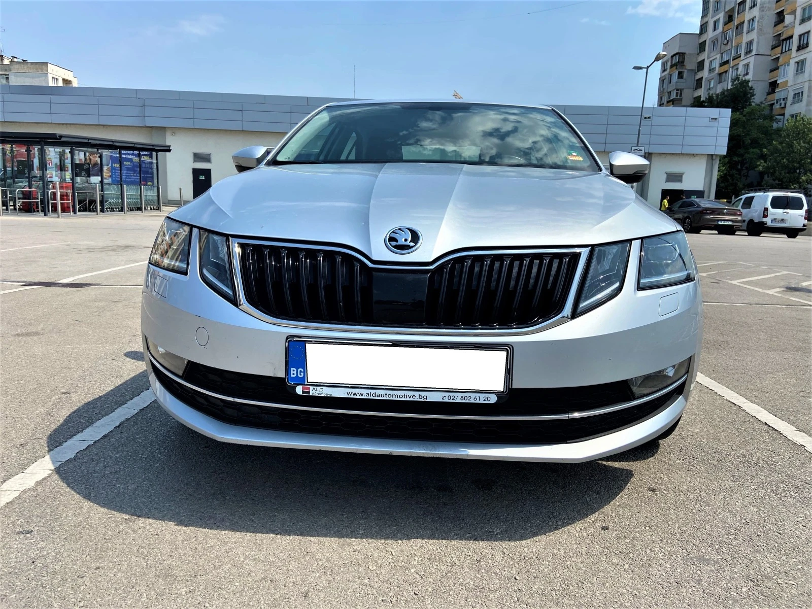 Skoda Octavia 1.6 TDI STYLE - изображение 2