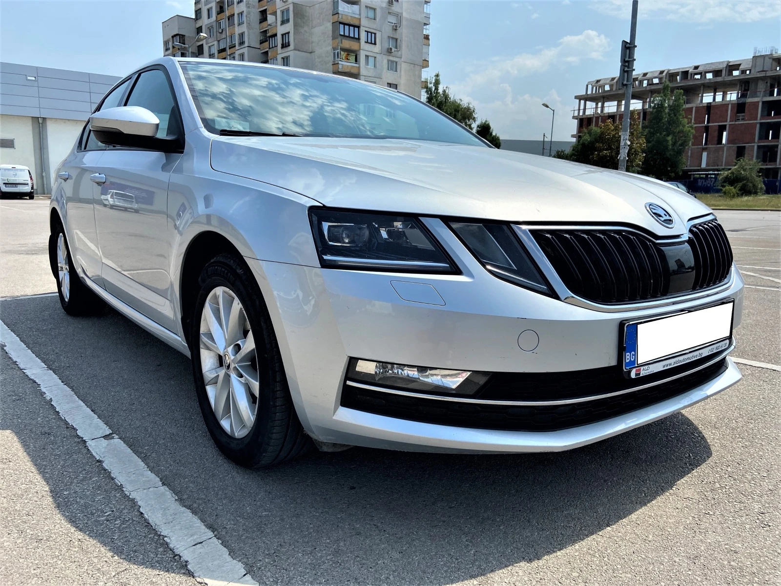 Skoda Octavia 1.6 TDI STYLE - изображение 3