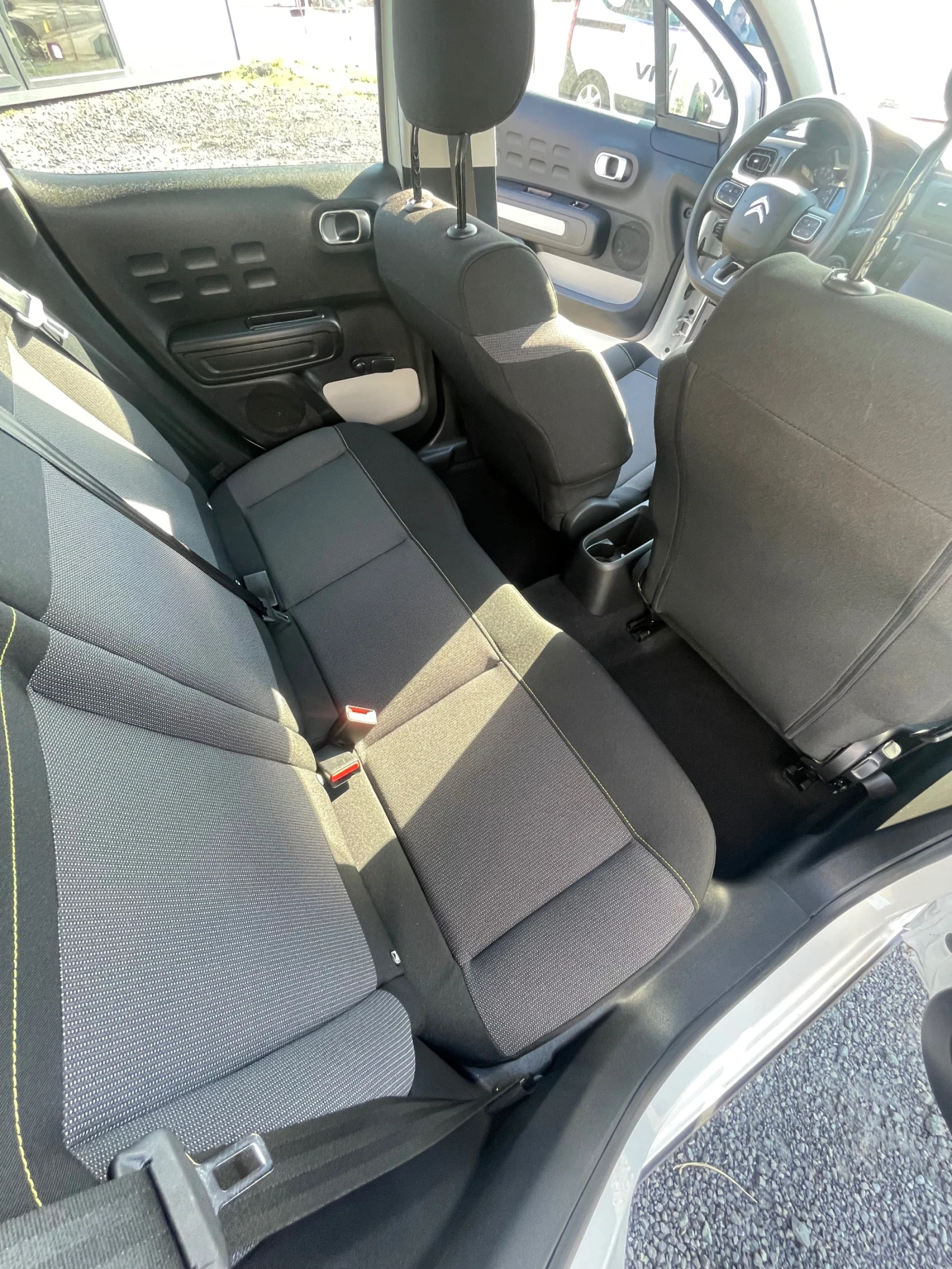 Citroen C3 1.2i | Mobile.bg   11