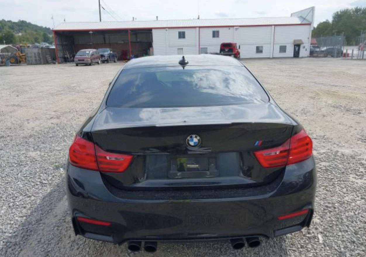 BMW M4  - изображение 7