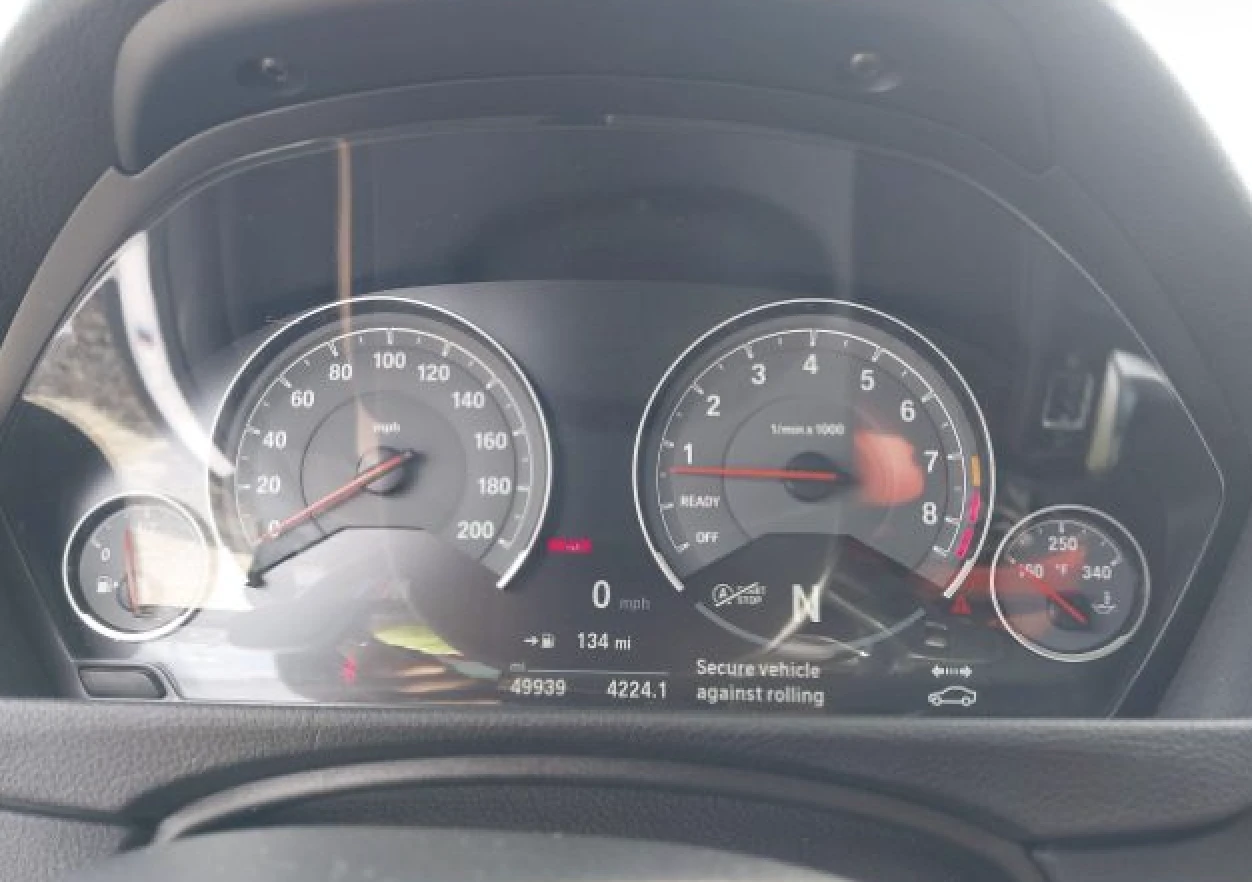 BMW M4  - изображение 9