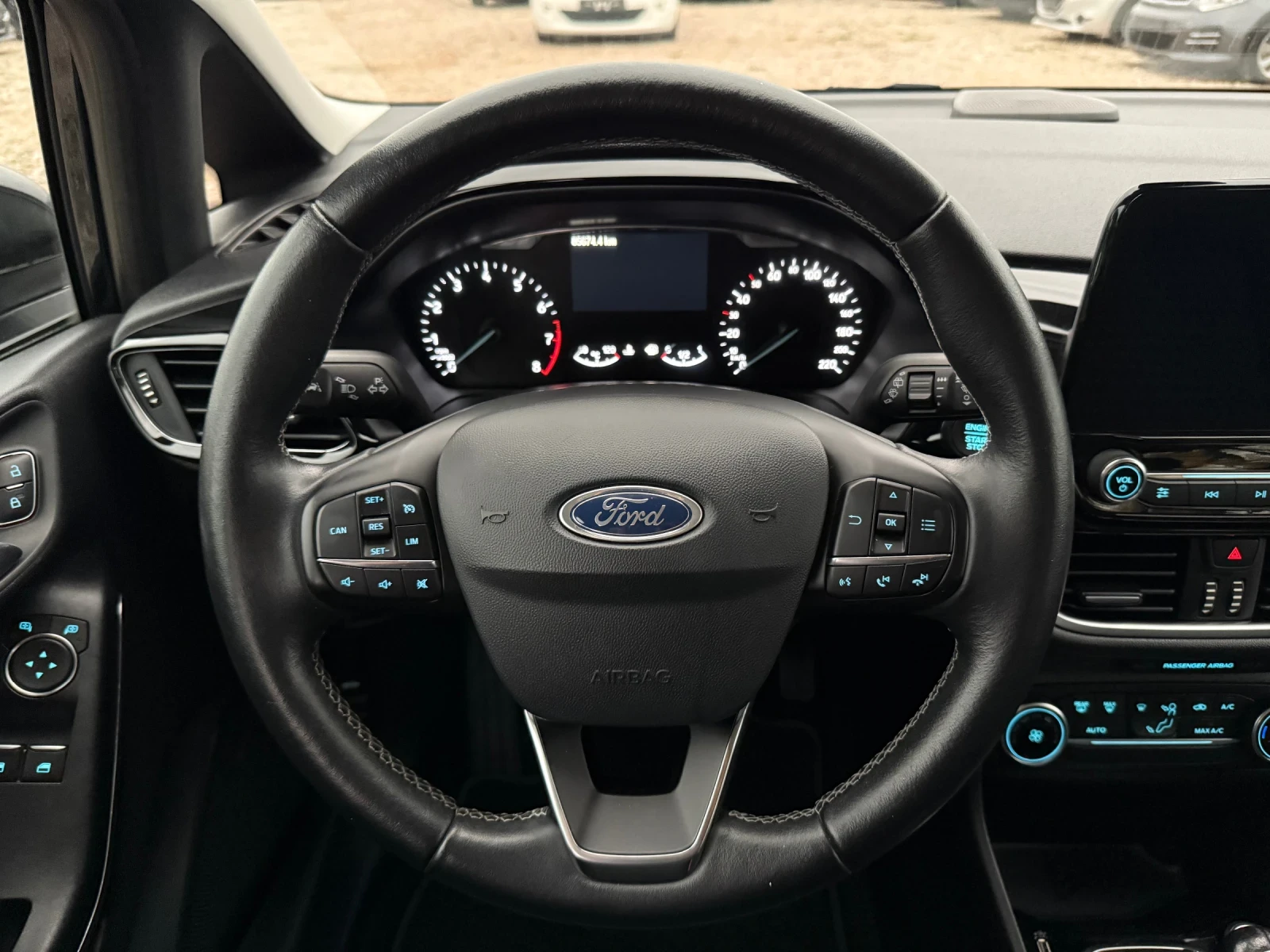 Ford Fiesta 1.0i/Titanium/Nav/Keyless Go/Euro6 | Mobile.bg � ����������� 11