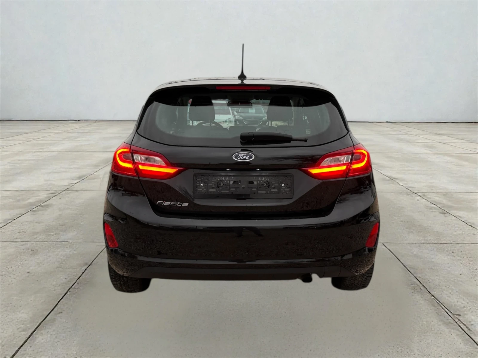 Ford Fiesta 1.0i/Titanium/Nav/Keyless Go/Euro6 - изображение 3