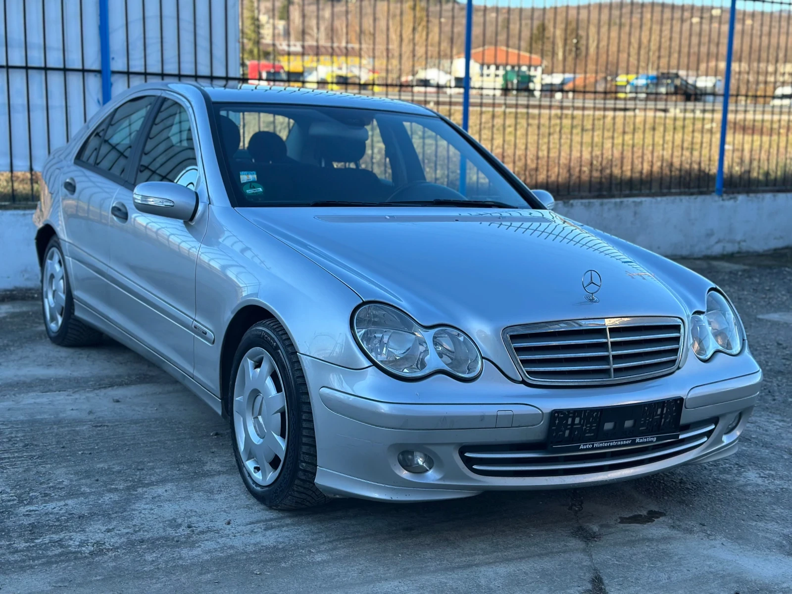 Mercedes-Benz C 220 CDI  Facelift автоматик, снимка 2 - Автомобили и джипове - 53787898