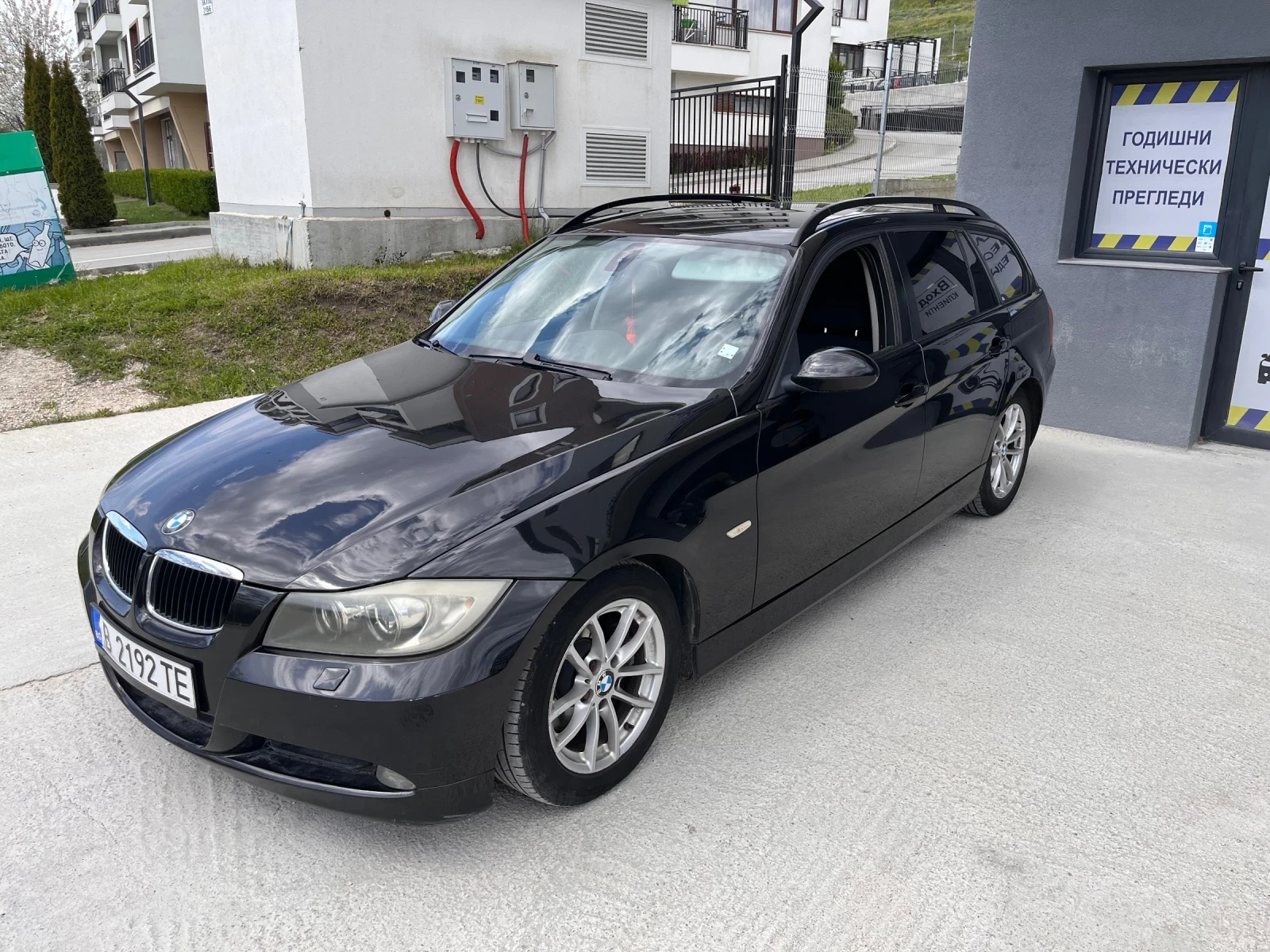 BMW 320, снимка 3 - Автомобили и джипове - 54308506